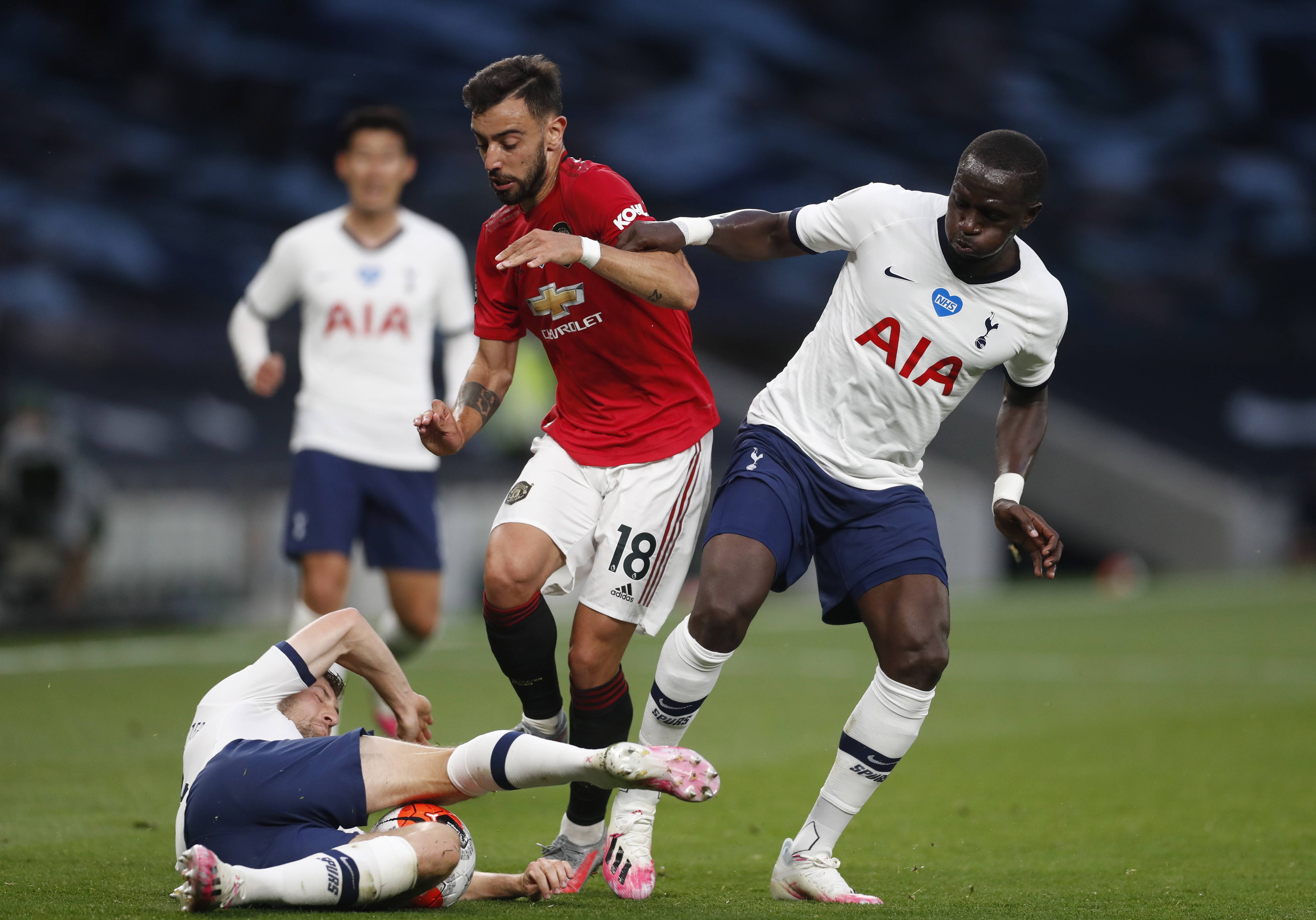 汤普森在初 汤普森在初